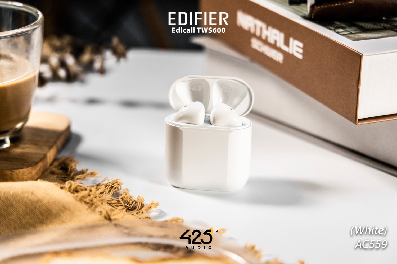 หูฟังไร้สาย true wireless ทรง earbud ไมค์โครโฟนคุยโทรศัพท์ พร้อมระบบตัดเสียงรบกวนคุณภาพสูง Elacoc Voxplus เสริมเสียงพูดด้วยเซนเซอร์ตรวจจับการพูด Bone conduction รองรับชุดคำสั่งเสียง LHDC ให้คุณภาพเสียงระดับ Hi-Res ไดร์เวอร์ไดนามิคขนาด 13 มม. เชื่อมต่อด้วย Bluetooth 5.0&nbsp; แบตเตอรี่สูงสุด 4+20 ชม. รวมสูงสุด 24 ชั่วโมง รองรับ Wireless Charging รองรับแอพพลิเคชัน Edifier Connect (iOS & Android)