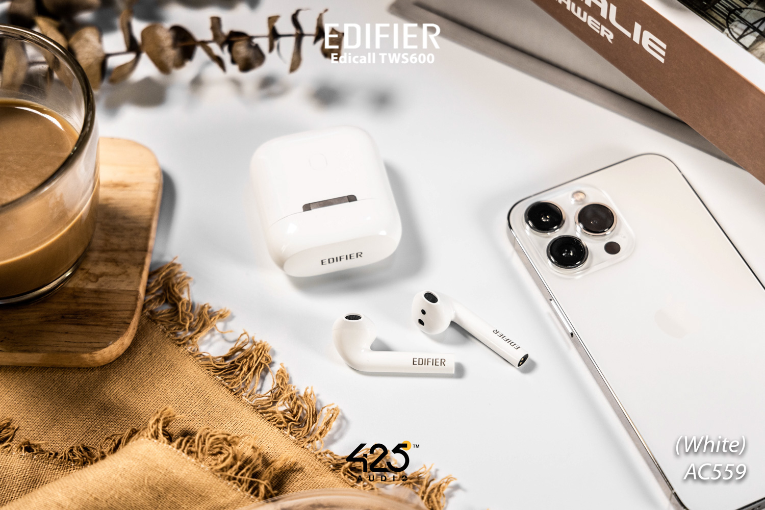 หูฟังไร้สาย true wireless ทรง earbud ไมค์โครโฟนคุยโทรศัพท์ พร้อมระบบตัดเสียงรบกวนคุณภาพสูง Elacoc Voxplus เสริมเสียงพูดด้วยเซนเซอร์ตรวจจับการพูด Bone conduction รองรับชุดคำสั่งเสียง LHDC ให้คุณภาพเสียงระดับ Hi-Res ไดร์เวอร์ไดนามิคขนาด 13 มม. เชื่อมต่อด้วย Bluetooth 5.0&nbsp; แบตเตอรี่สูงสุด 4+20 ชม. รวมสูงสุด 24 ชั่วโมง รองรับ Wireless Charging รองรับแอพพลิเคชัน Edifier Connect (iOS & Android)