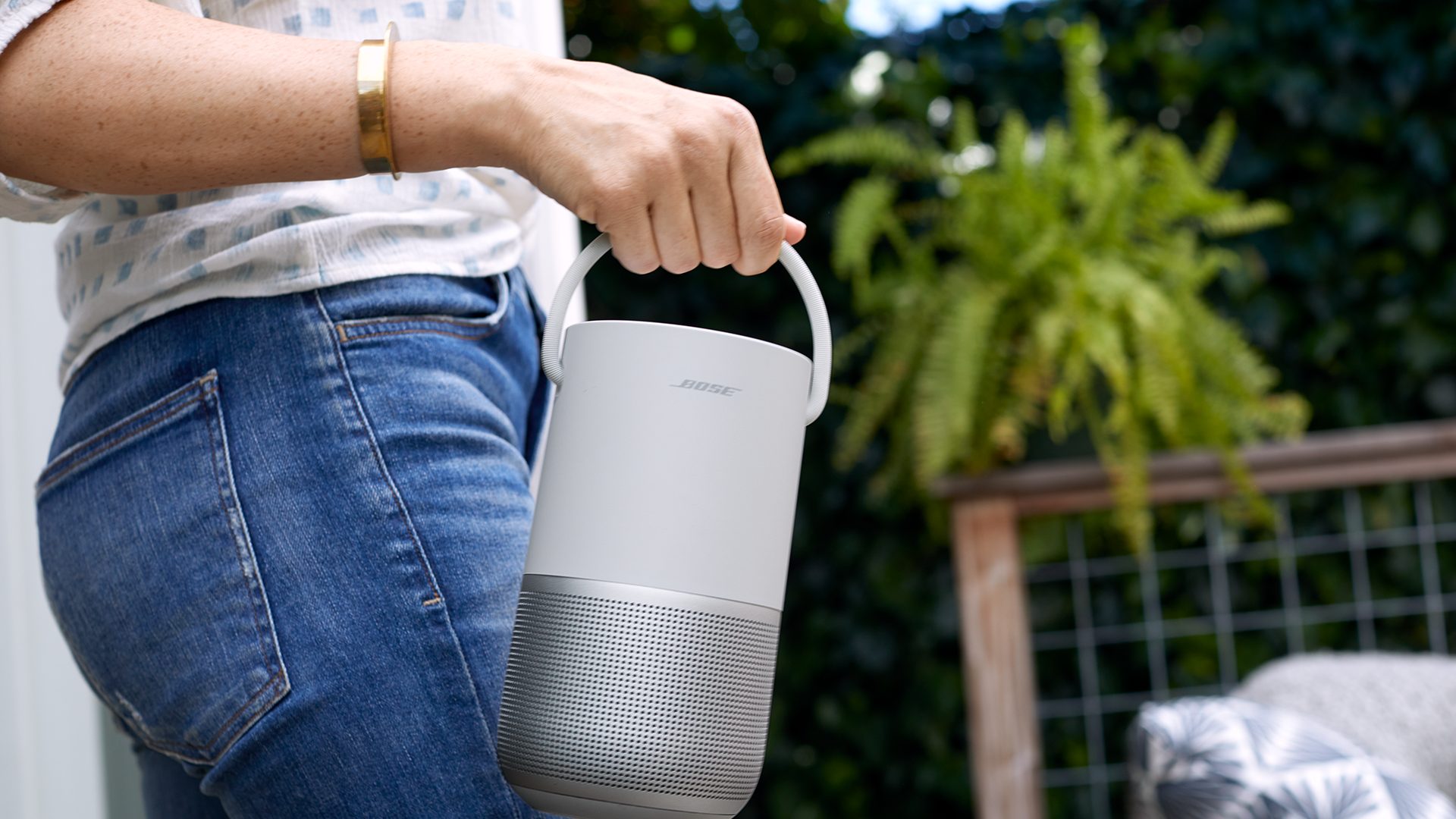 Bose Portable Smart Bluetooth Speaker,ลำโพงบลูทูธ,Bluetooth Speaker,portable,wireless speaker,ลำโพงไร้สาย,ลำโพงพกพา,ลำโพงให้เสียงรอบทิศทาง 