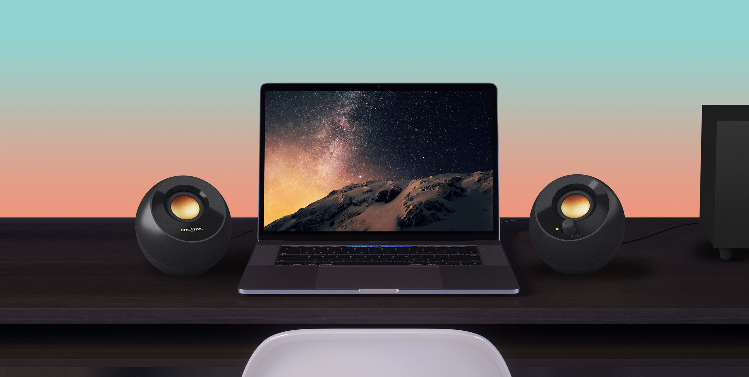 Creative Pebble Plus,creative pebble plus,pebble plus,ลำโพงคอมพิวเตอร์,ลำโพงตั้งโต๊ะ,desktop speaker,stereo speaker,2.1 speaker
